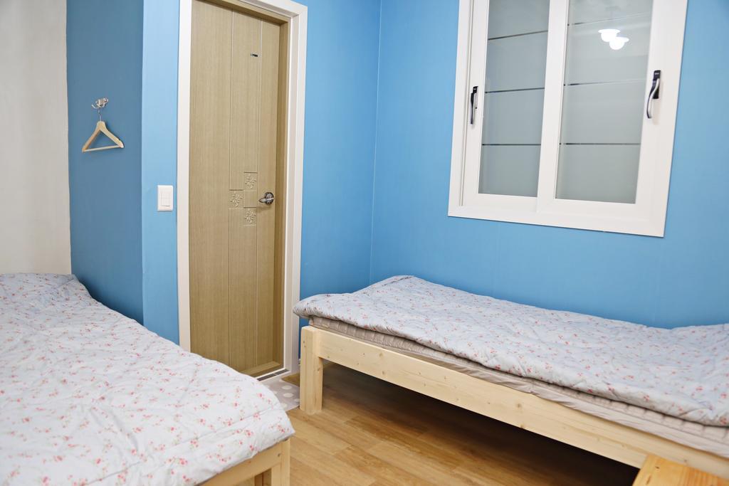 Op 102 Guesthouse Кёнджу Экстерьер фото